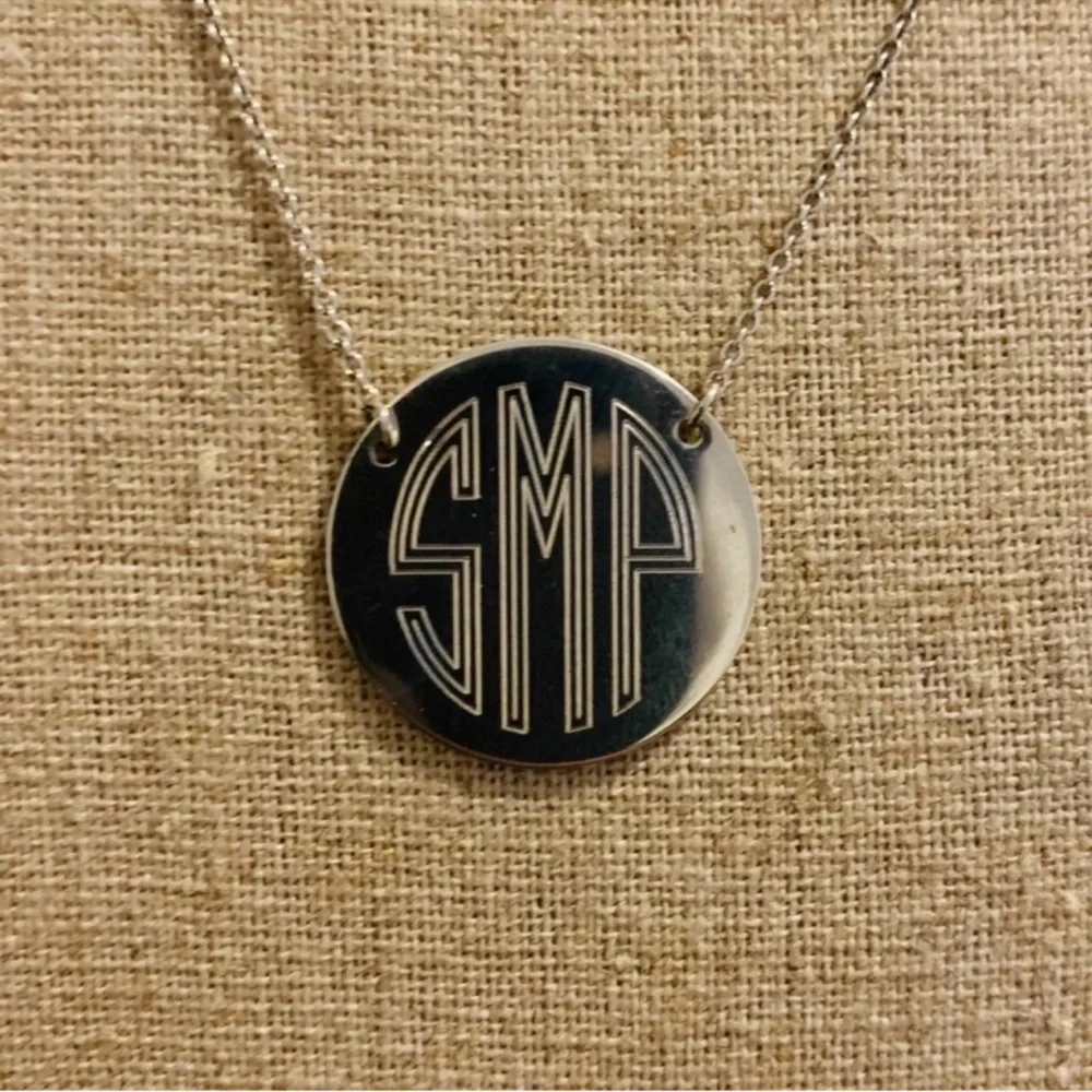 Stella & Dot | Necklace | Signature Engravable Disc Necklace